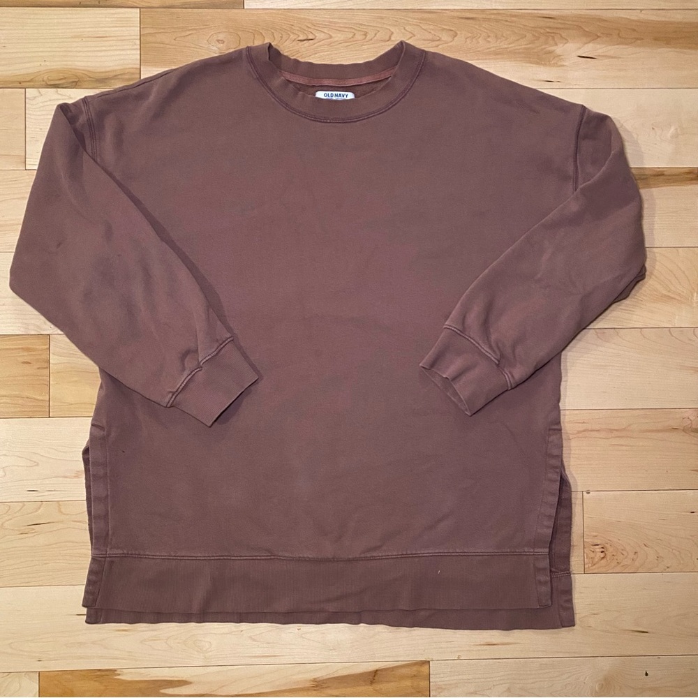 Brown Oversized Sweatshirt Minimalist Chic Cozy Core Clean Girl